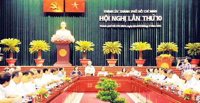Hội nghị Thành ủy TPHCM lần thứ 10: Đến năm 2015 đáp ứng nhà ở lưu trú cho khoảng 100.000 công nhân